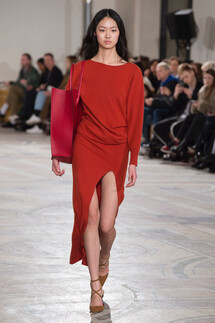 Jacquemus Fall 2018 Ready-to-Wear , Jacquemus осень зима 2018 , Fashion show , неделя моды в Париже , PFW , Mainstyles